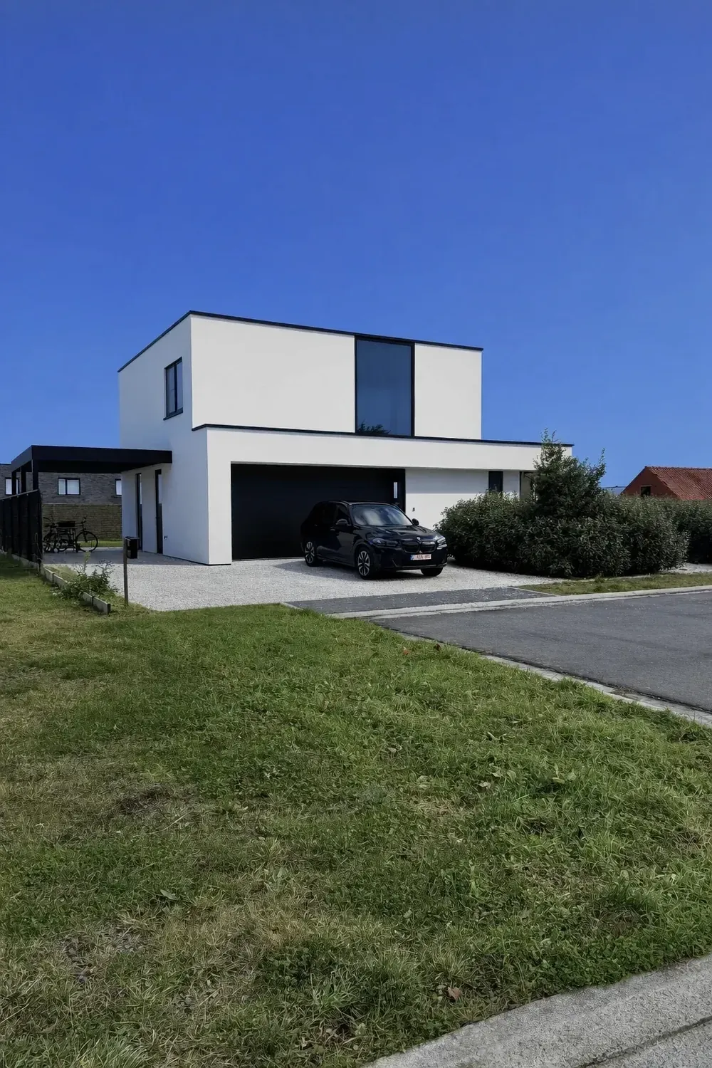 Klassieke villa na Crepi Care reiniging softwash West-Vlaanderen