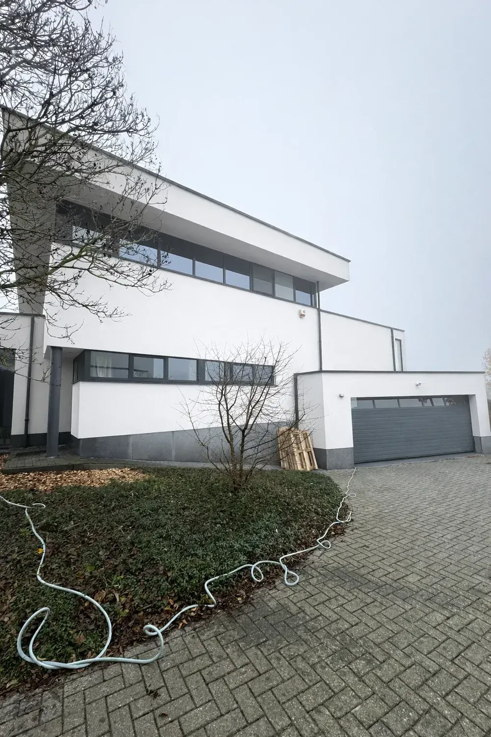 Crepi gevel na softwash reiniging in Brugge