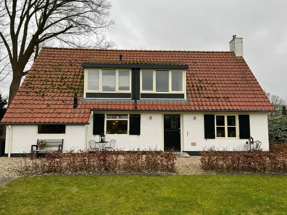 Dak voor reiniging mos aanslag West-Vlaanderen dakreiniging